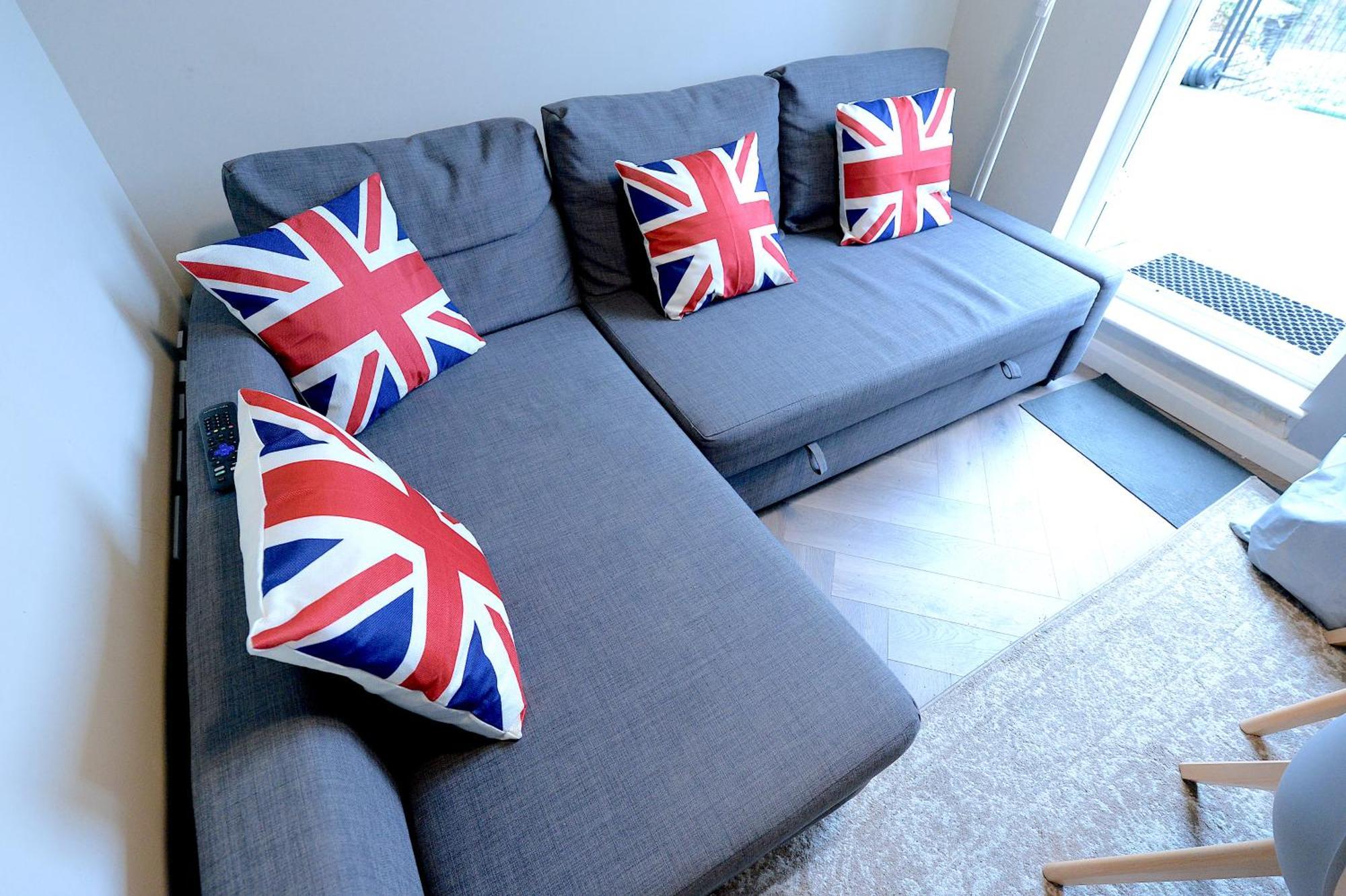 2 Bedroom Flat In Wood Green Piccadilly Line لندن المظهر الخارجي الصورة