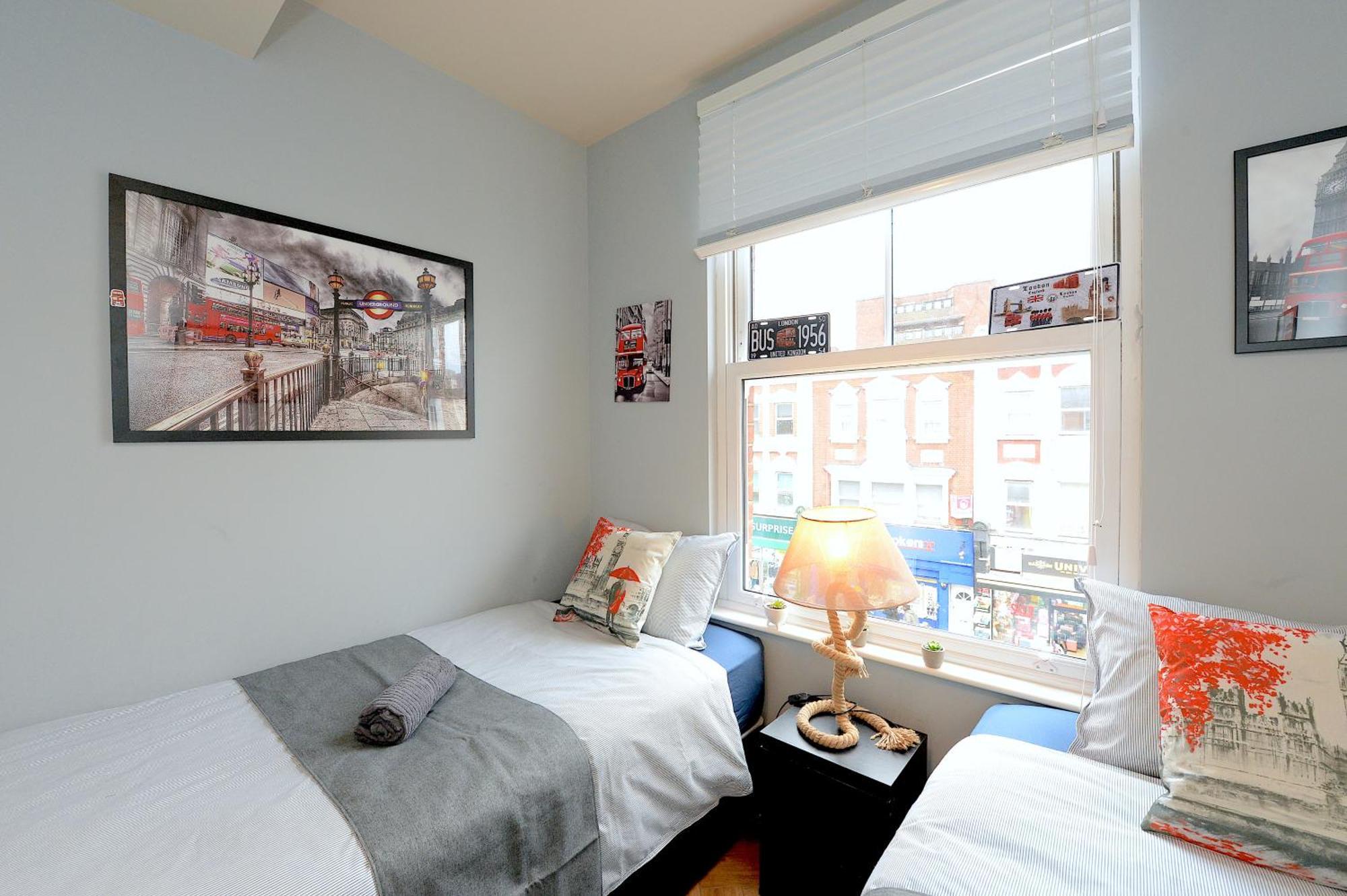 2 Bedroom Flat In Wood Green Piccadilly Line لندن المظهر الخارجي الصورة