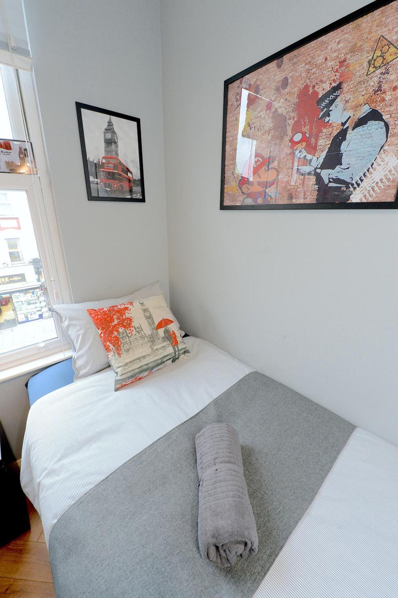 2 Bedroom Flat In Wood Green Piccadilly Line لندن المظهر الخارجي الصورة