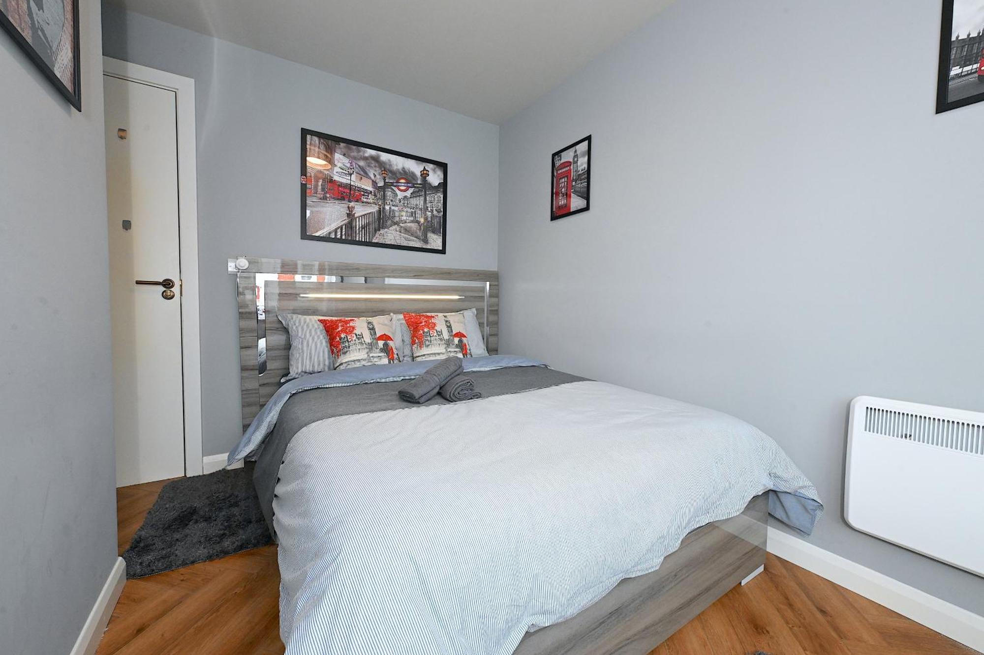 2 Bedroom Flat In Wood Green Piccadilly Line لندن المظهر الخارجي الصورة